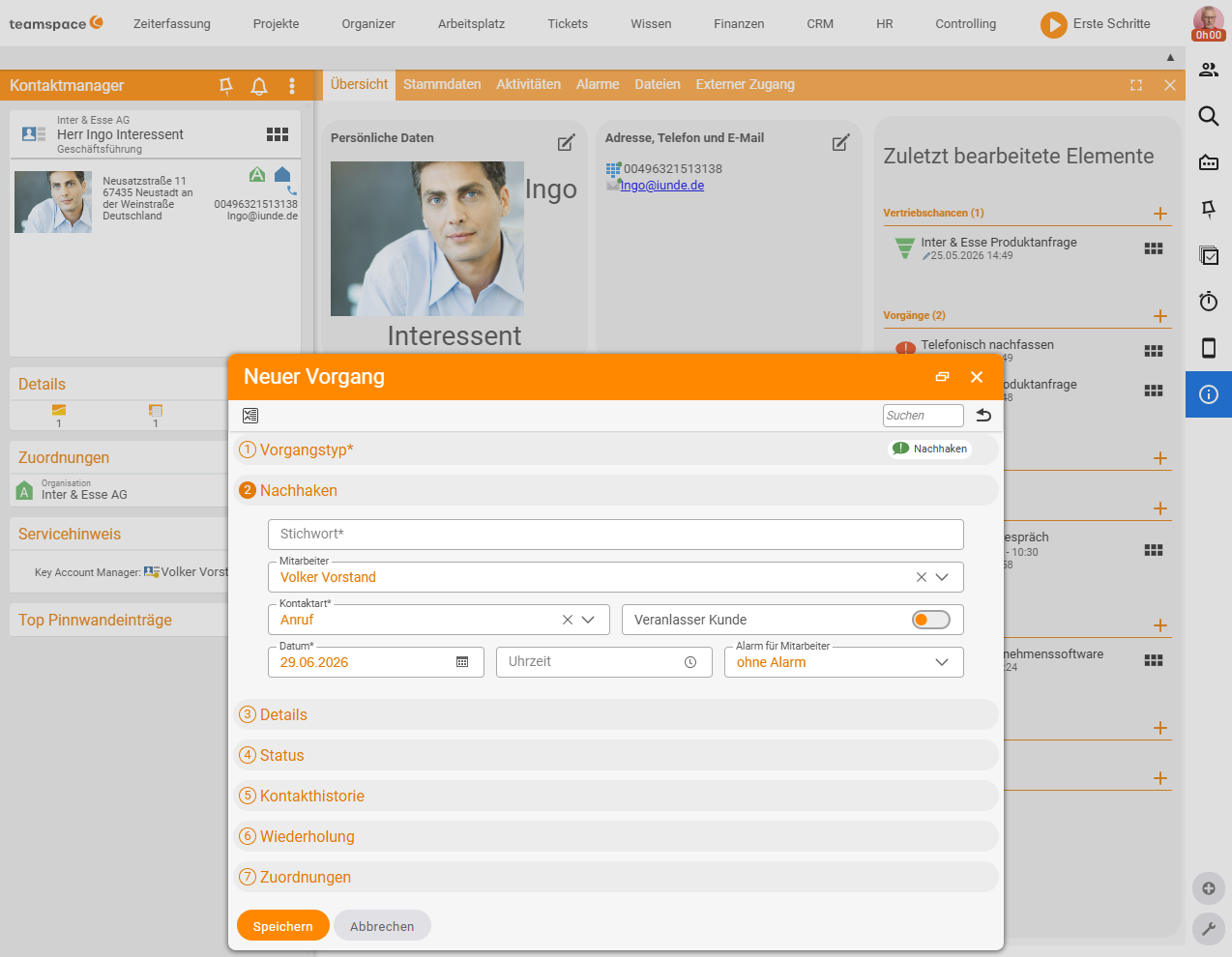 Dialog Neuer Vorgang (Typ Nachhaken) mit Vorgangstyp, Stichwort, Mitarbeiter, Kontaktart, Datum und den Klappbereichen Details, Status, Kontakthistorie, Wiederholung, Zuordnungen