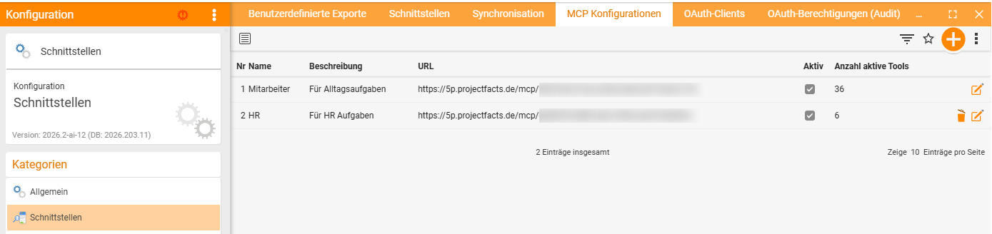 Der Reiter MCP Konfigurationen mit zwei Zugängen: Mitarbeiter mit der Beschreibung Für Alltagsaufgaben und 36 aktiven Tools, darunter HR mit der Beschreibung Für HR Aufgaben und 6 aktiven Tools. Beide sind aktiv gekennzeichnet; der Kennungs-Teil der Adressen ist unkenntlich gemacht.