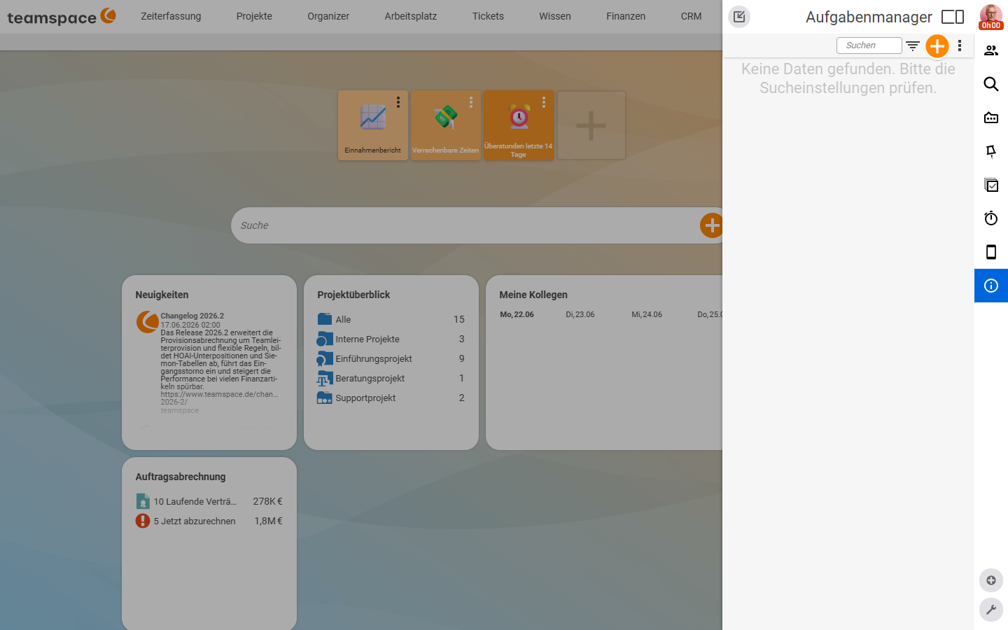 Aufgabenmanager als Slide-in von rechts mit Suche-, Filter- und Plus-Toolbar, die Hauptansicht abgedunkelt im Hintergrund