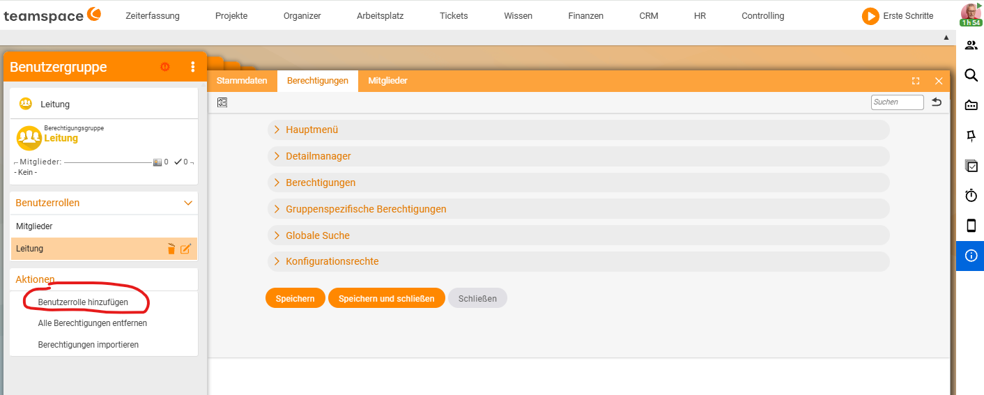 Benutzergruppe mit der Benutzerrolle Leitung in der linken Sidebar und der hervorgehobenen Aktion Benutzerrolle hinzufügen